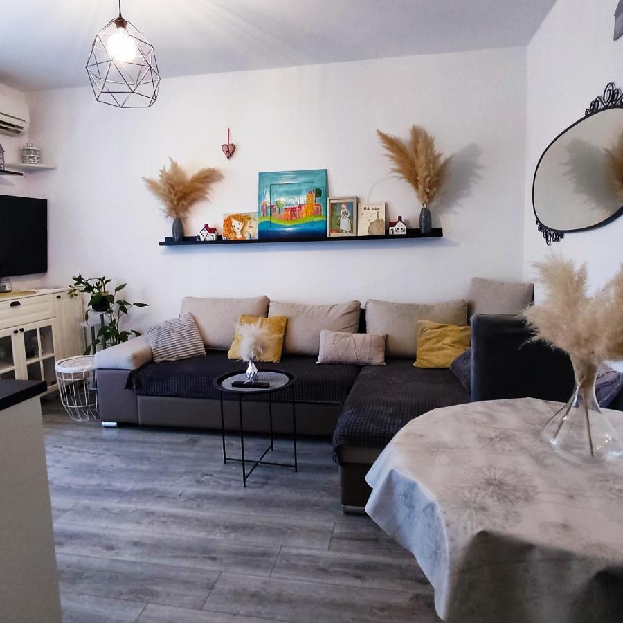 Sweet Home R&M Split Exteriör bild